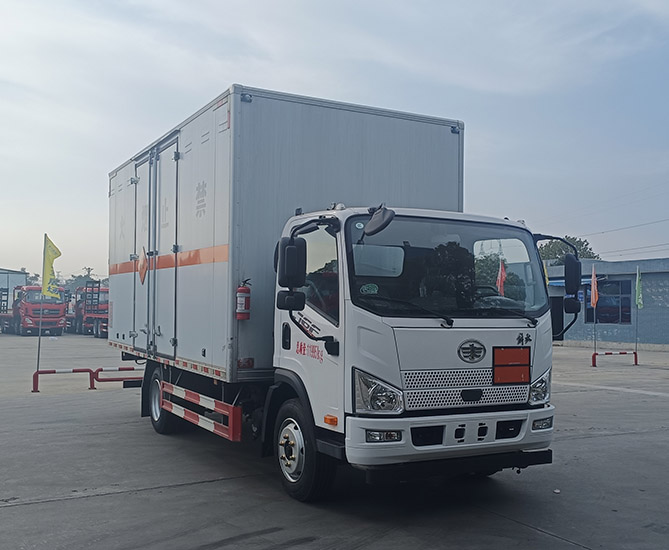 程力牌CL5120XQY6BXW爆破器材運輸車