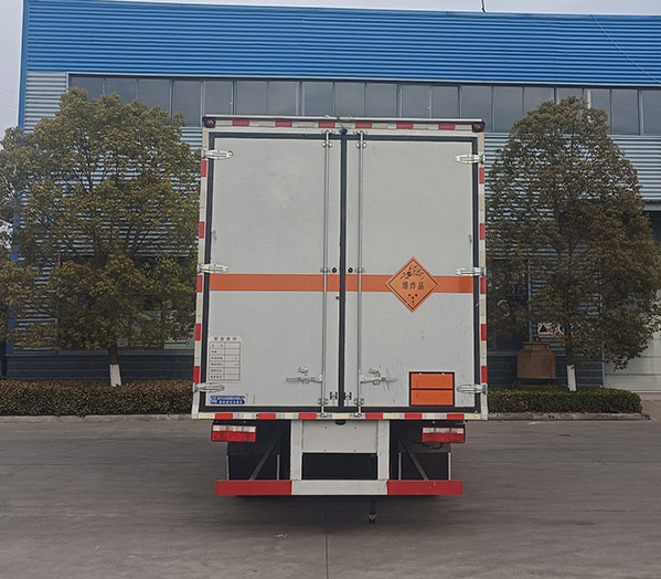 程力牌CL5120XQY6BXW爆破器材運(yùn)輸車公告圖片