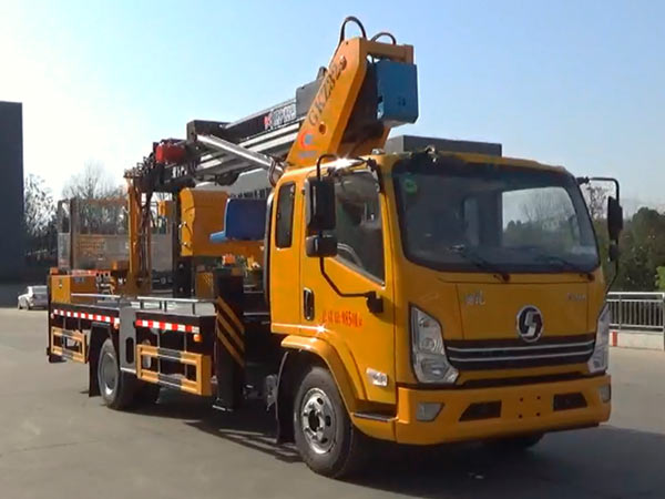 程力威牌CLW5100JGKCDT高空作業(yè)車公告圖片