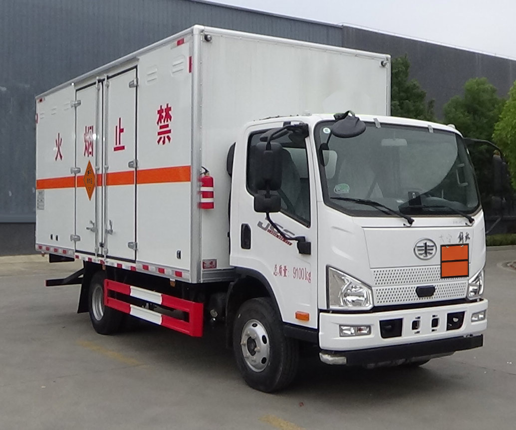 程力牌CL5091XQY6BXW爆破器材運輸車