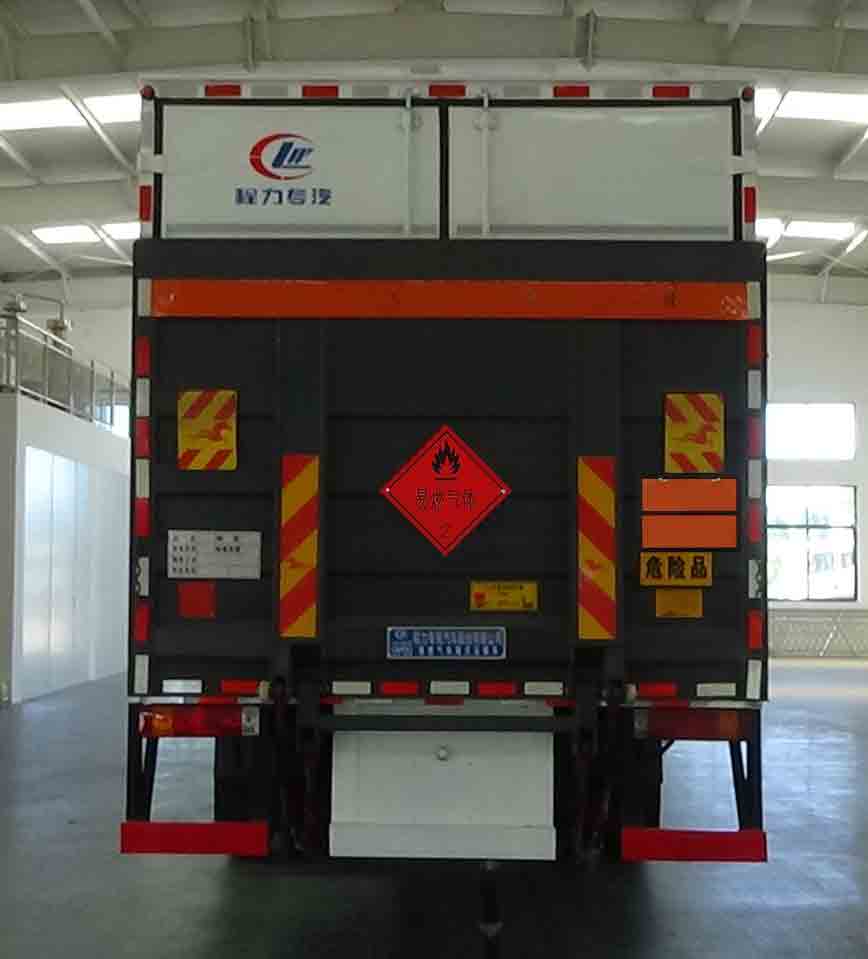程力威牌CLW5182XRQCDP易燃?xì)怏w廂式運輸車公告圖片
