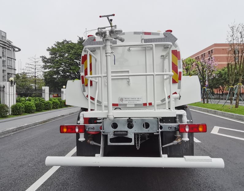 廣環(huán)牌GH5180GSSDFHBEV純電動灑水車公告圖片