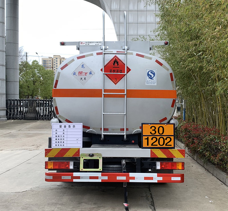 楚飛牌CLQ5188GJY6E加油車公告圖片