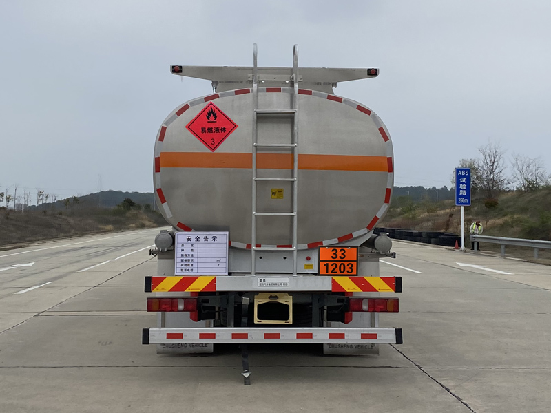楚勝牌CSC5268GYYLZK6鋁合金運(yùn)油車(chē)公告圖片