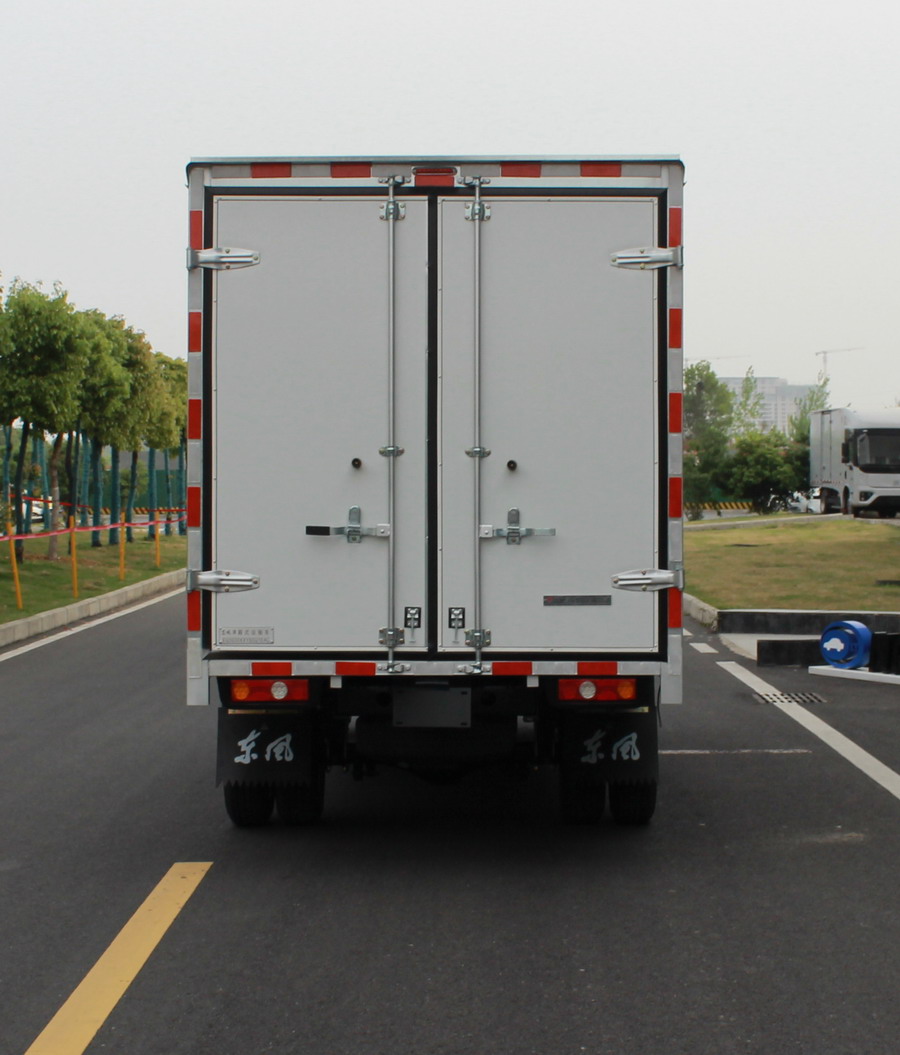 東風(fēng)牌EQ5032XXY60Q1EAC廂式運(yùn)輸車(chē)公告圖片