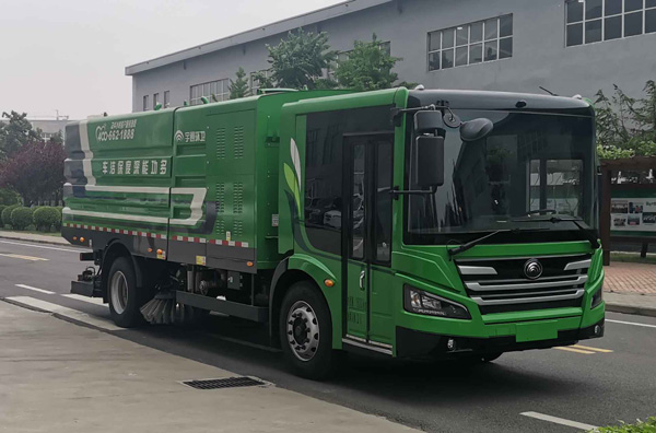 宇通牌YTZ5180TWQD0BEV純電動(dòng)道路污染清除車