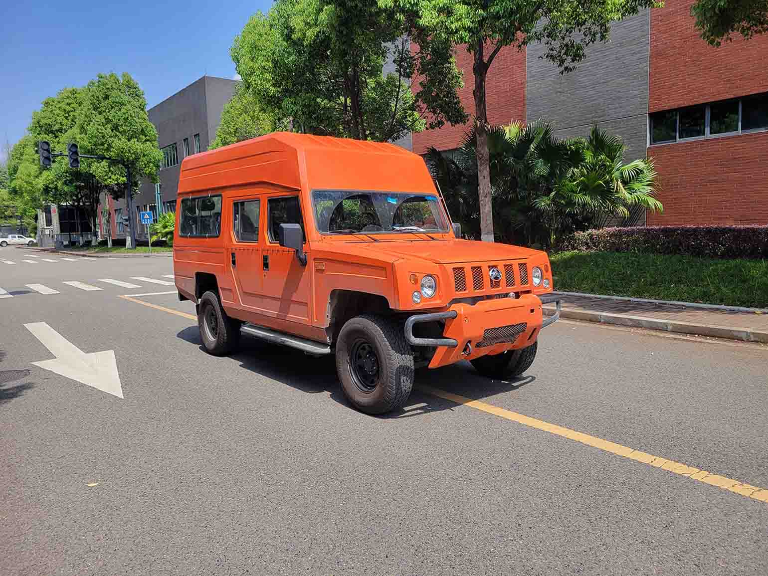 銳勝牌BAW5036XYB2GD44運(yùn)兵車