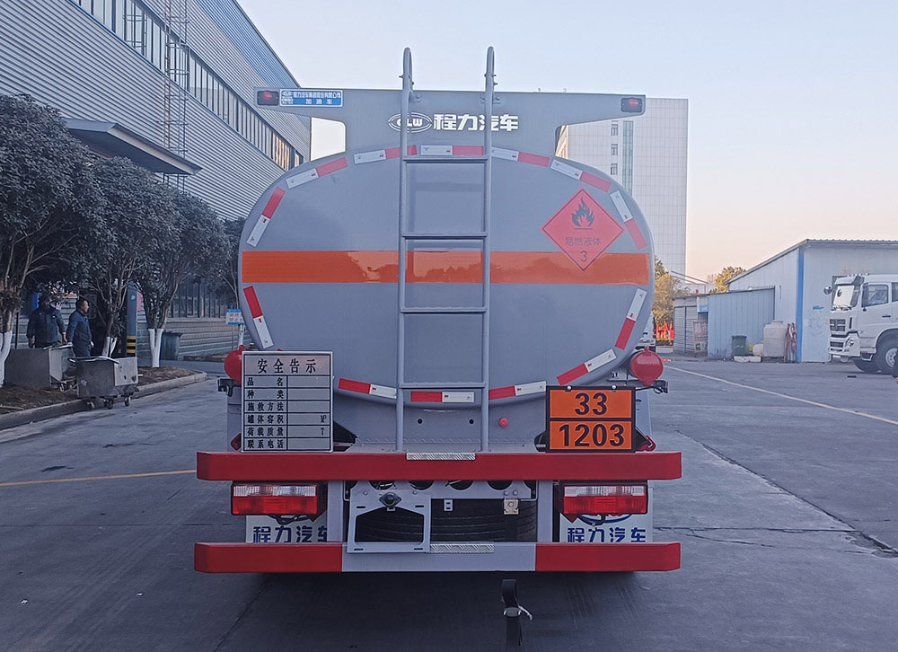 程力牌CL5121GJY6BWG加油車公告圖片