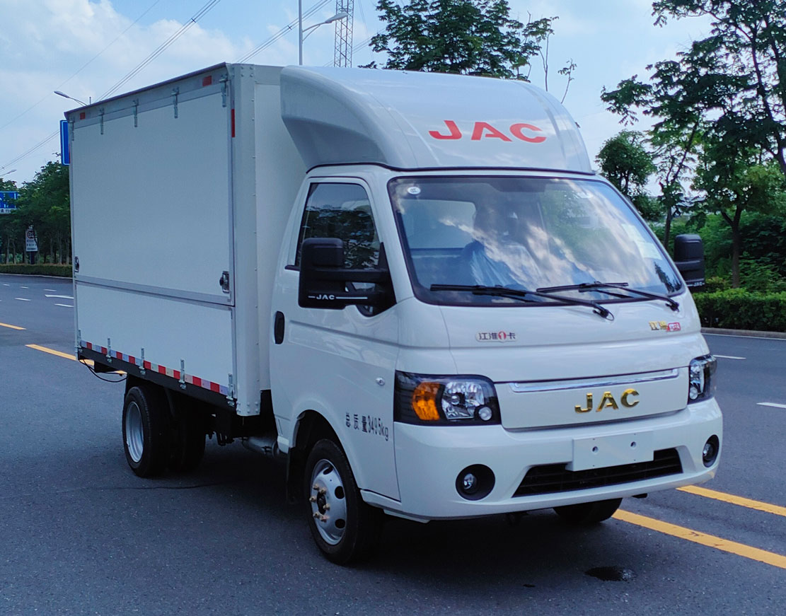 HFC5036XYKPV3E2B4S-2型翼開(kāi)啟廂式車(chē)圖片