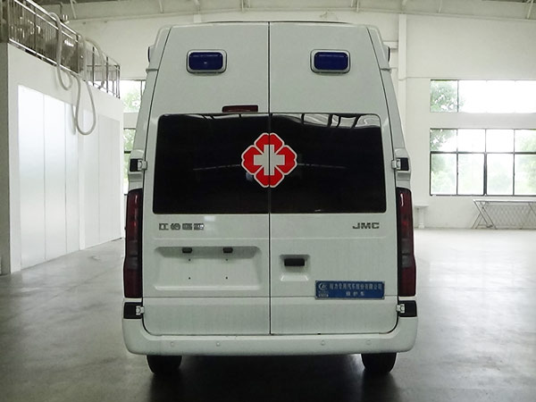 程力威牌CLW5040XJHCDP救護(hù)車(chē)公告圖片