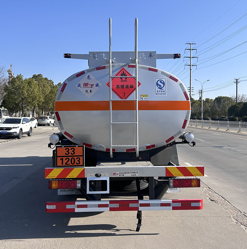 楚飛牌CLQ5181GYY6SX運油車公告圖片