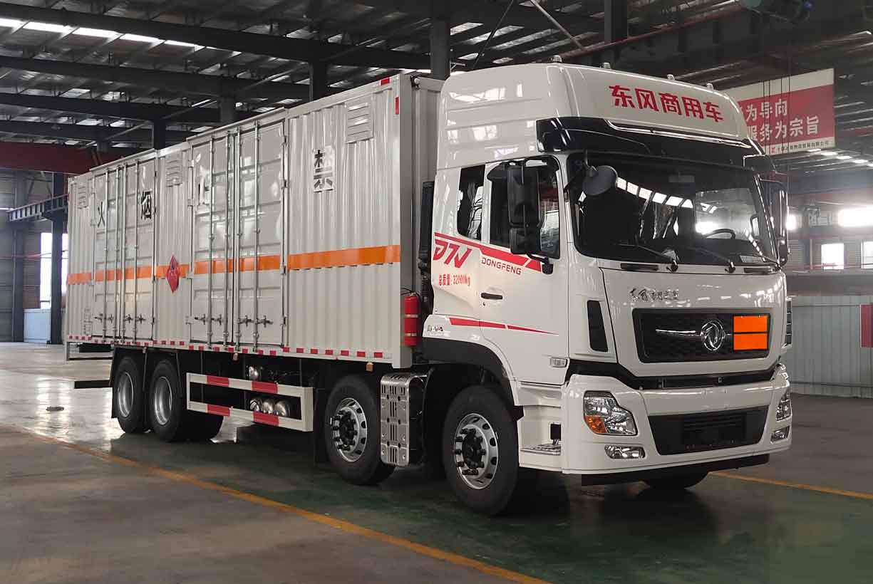 YZZ5327XRQDFV6型易燃氣體廂式運輸車圖片