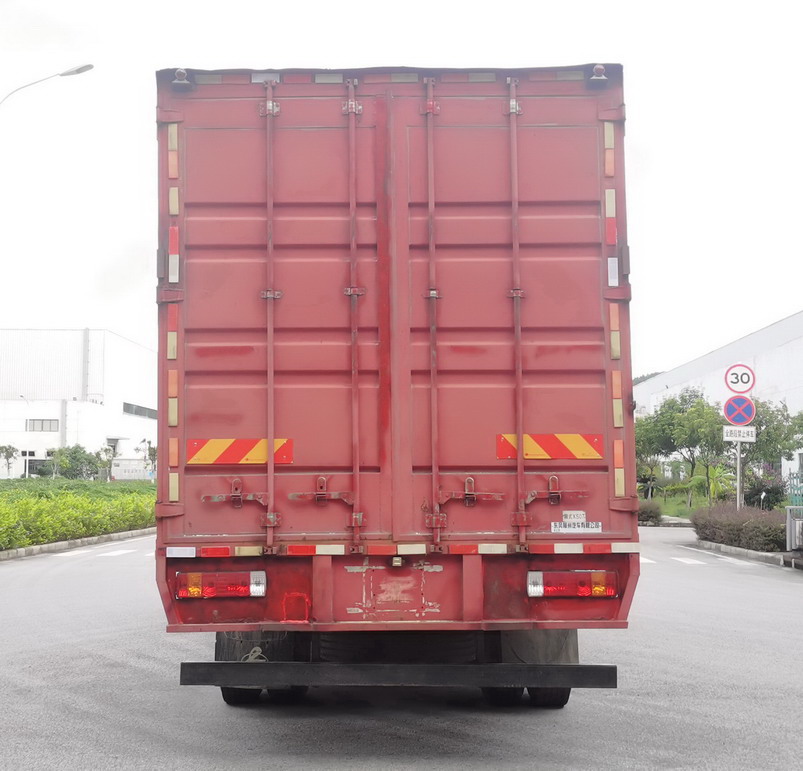 乘龍牌LZ5180XXYH5AUHEV101插電式混合動(dòng)力廂式運(yùn)輸車公告圖片