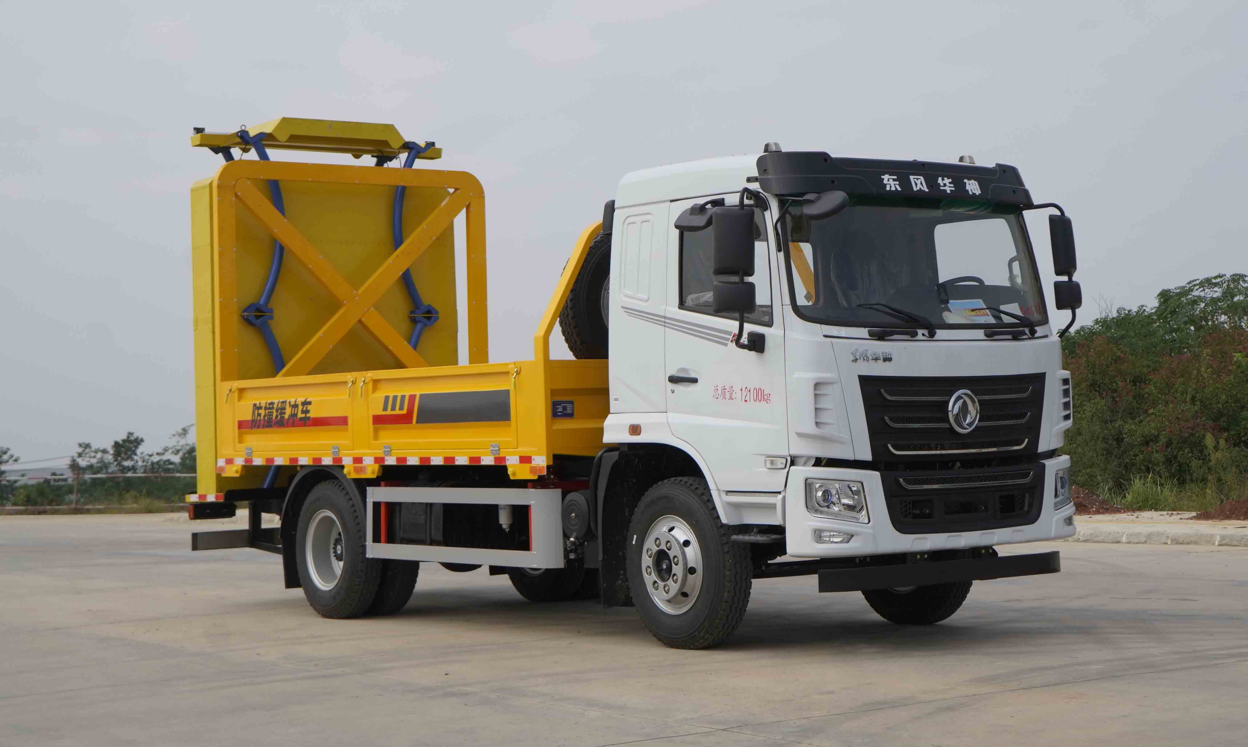 凱力風(fēng)牌KLF5122TFZE6防撞緩沖車