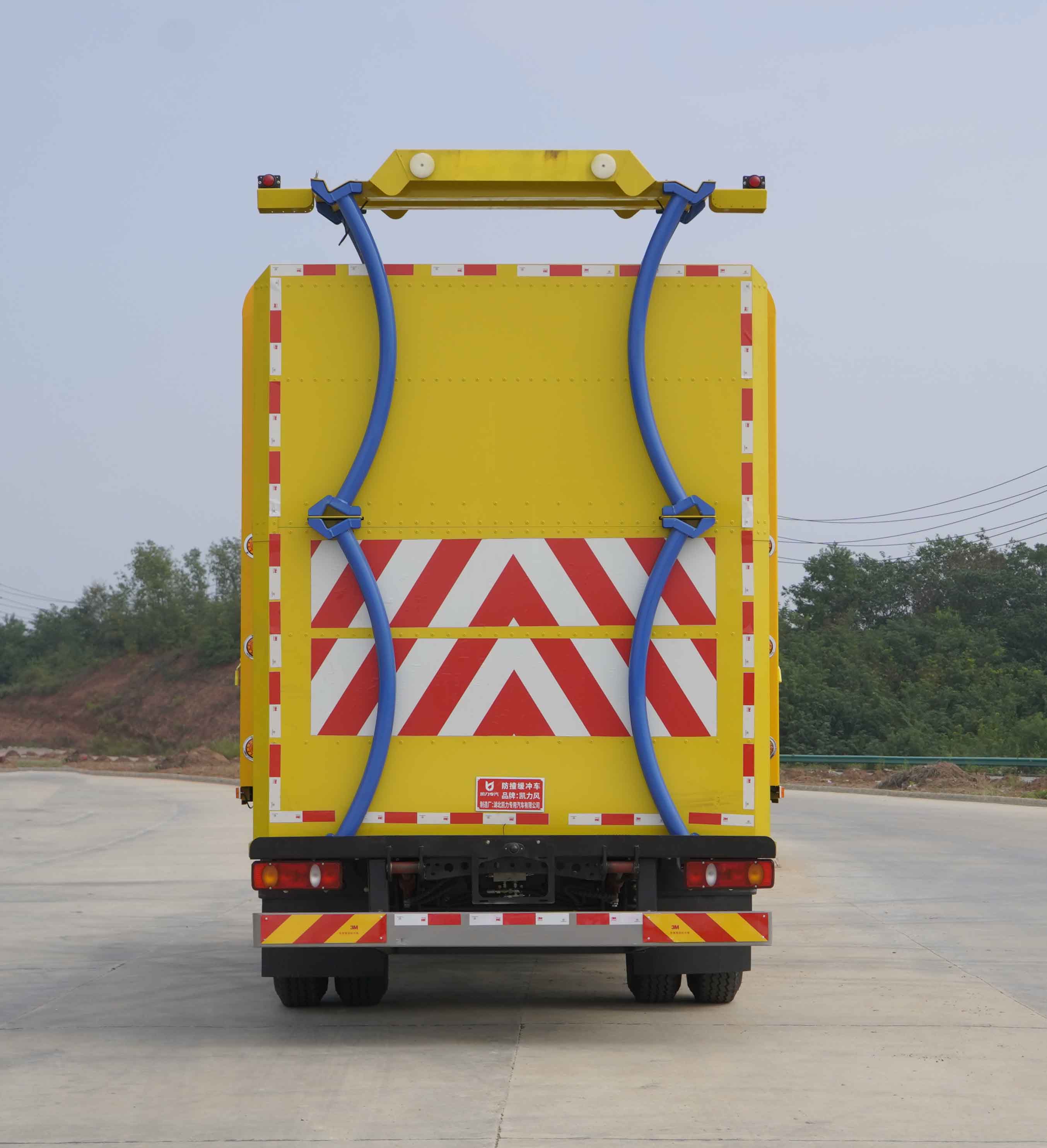 凱力風牌KLF5122TFZE6防撞緩沖車公告圖片