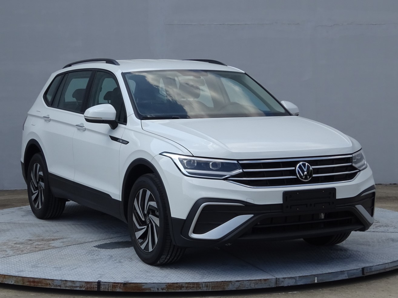 大众汽车牌SVW64712BP多用途乘用车公告图片