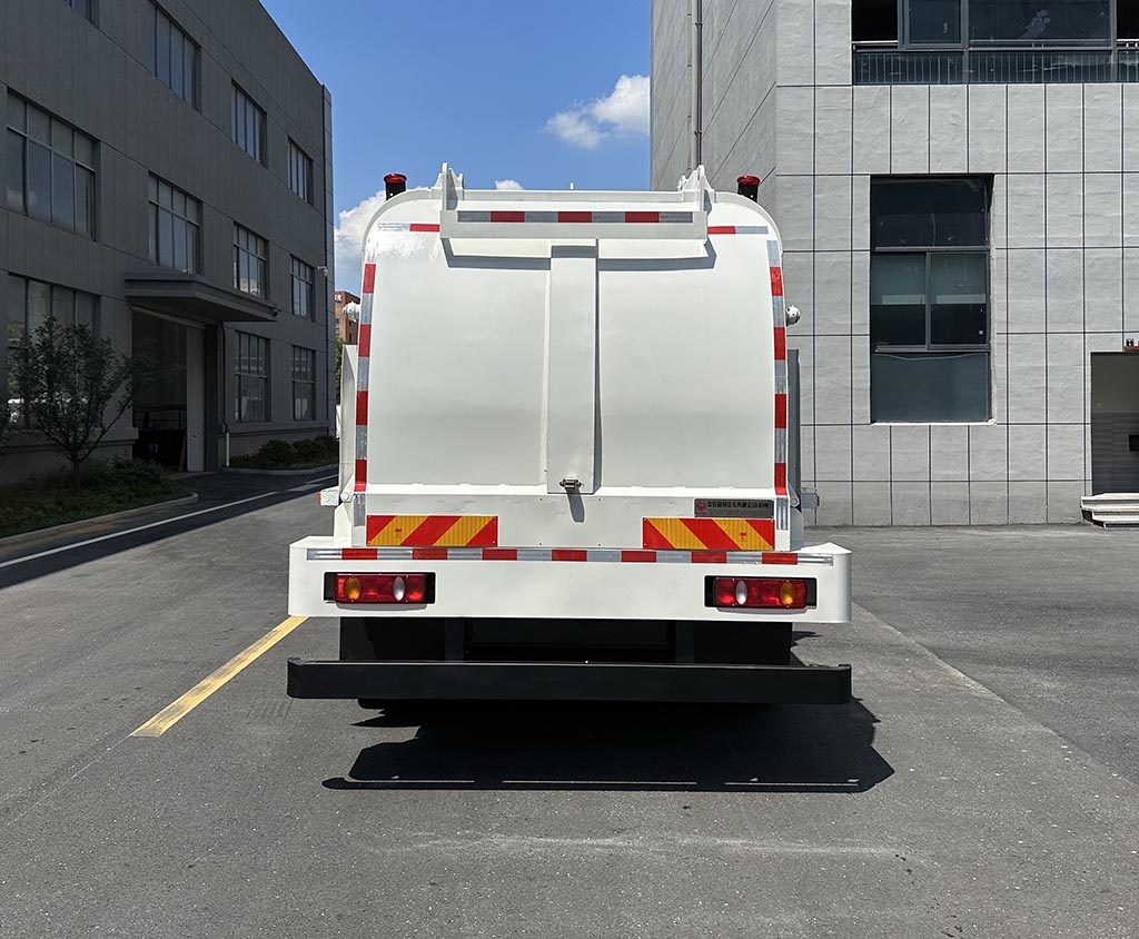 中汽牌ZQZ5180TCABEVDC1純電動餐廚垃圾車公告圖片