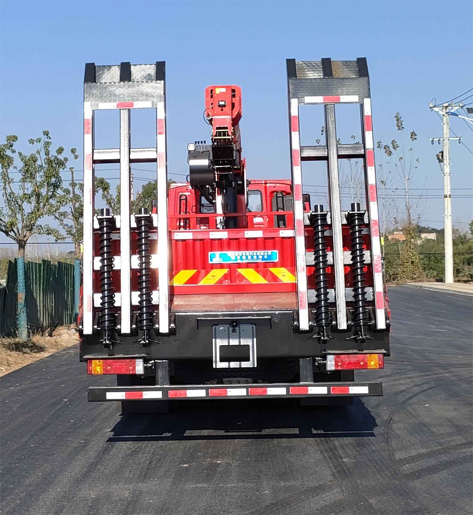 神百重工牌ABC5256JSQSX6隨車起重運(yùn)輸車公告圖片