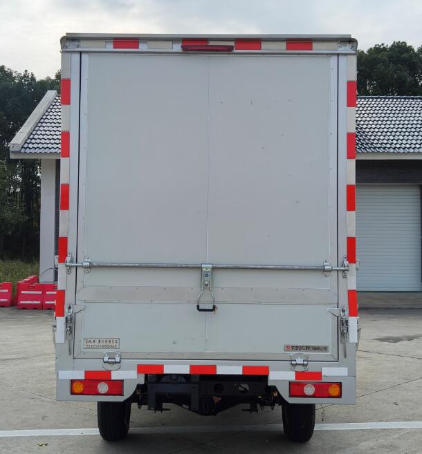 東風(fēng)牌EQ5031XYK60Q4AAC翼開啟廂式車公告圖片