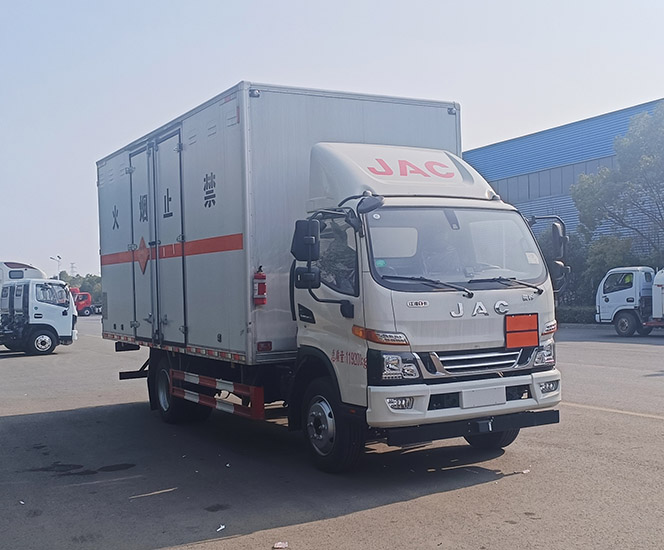 程力牌CL5122XQY6BXW爆破器材運輸車