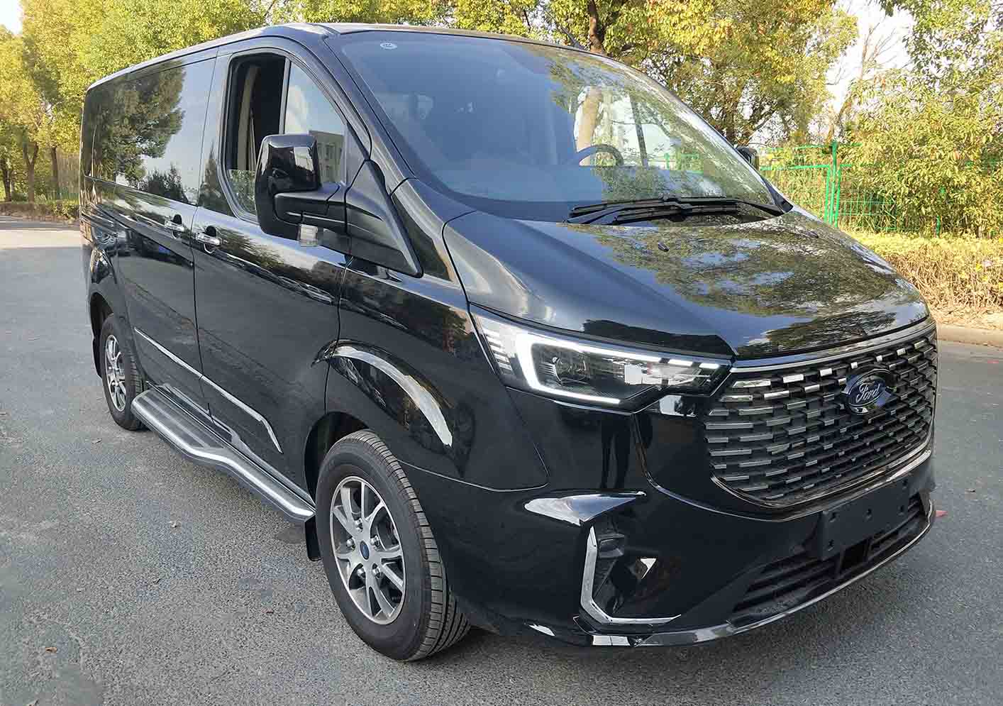 景飛牌FHA5030XSW商務(wù)車