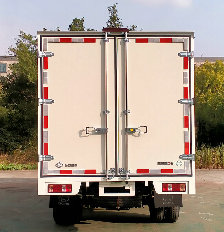 長安牌CKS5032XXYD5FD61NG廂式運輸車公告圖片