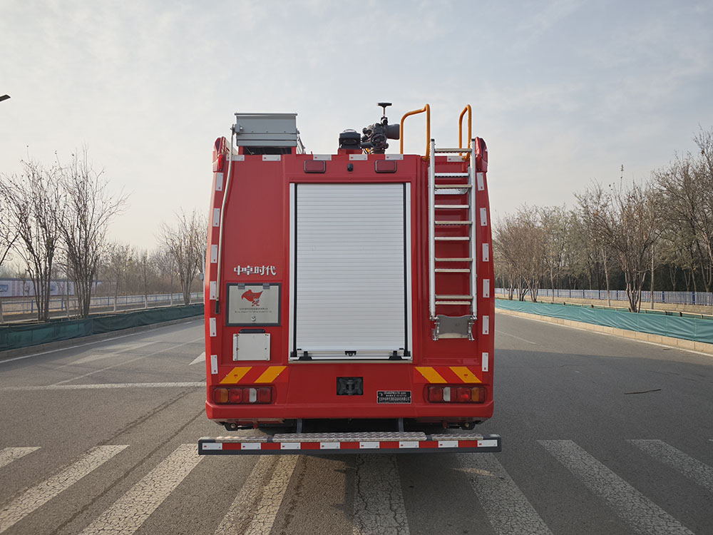 中卓時(shí)代牌ZXF5400GXFPM210/ST6泡沫消防車公告圖片