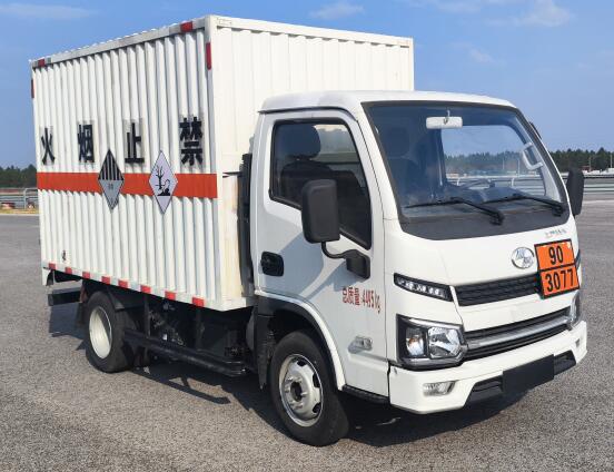 躍進(jìn)牌SH5043XZWPEDBNZ3雜項(xiàng)危險(xiǎn)物品廂式運(yùn)輸車