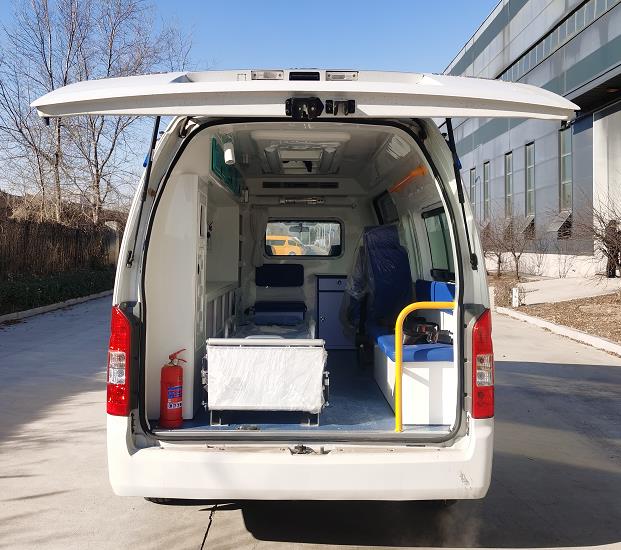 福田牌BJ5039XJH-E8救護(hù)車公告圖片