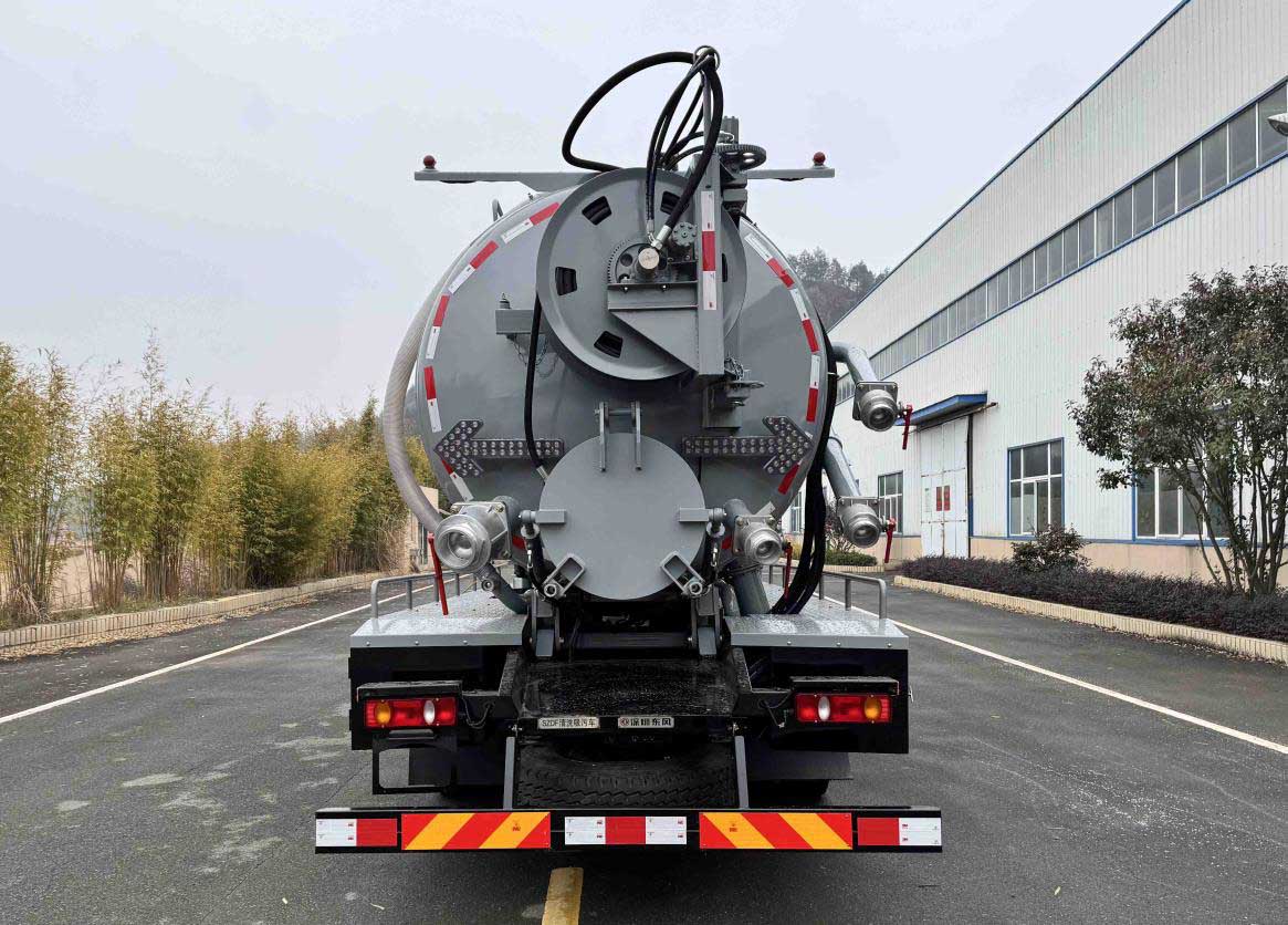 東風(fēng)牌EQ5181GQWSDF6清洗吸污車公告圖片