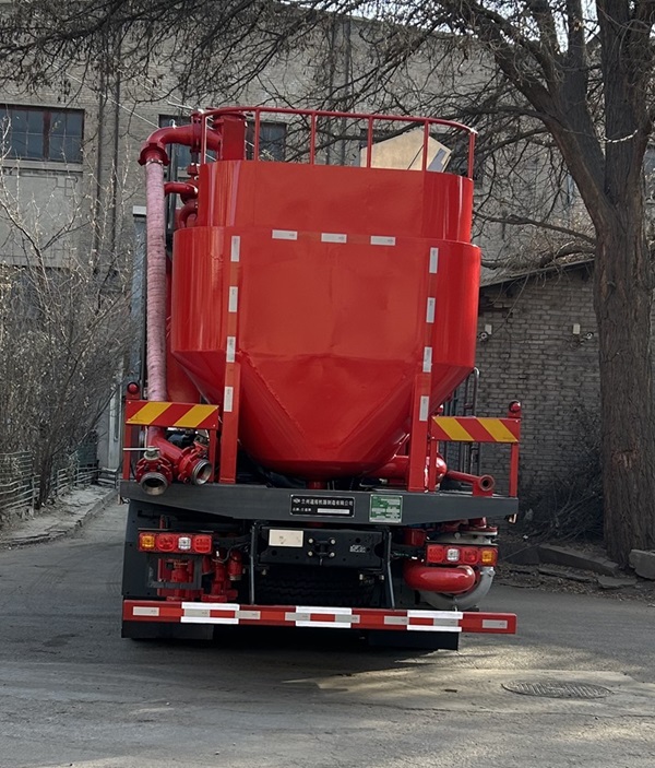 蘭通牌LTJ5402TGJ140固井車公告圖片