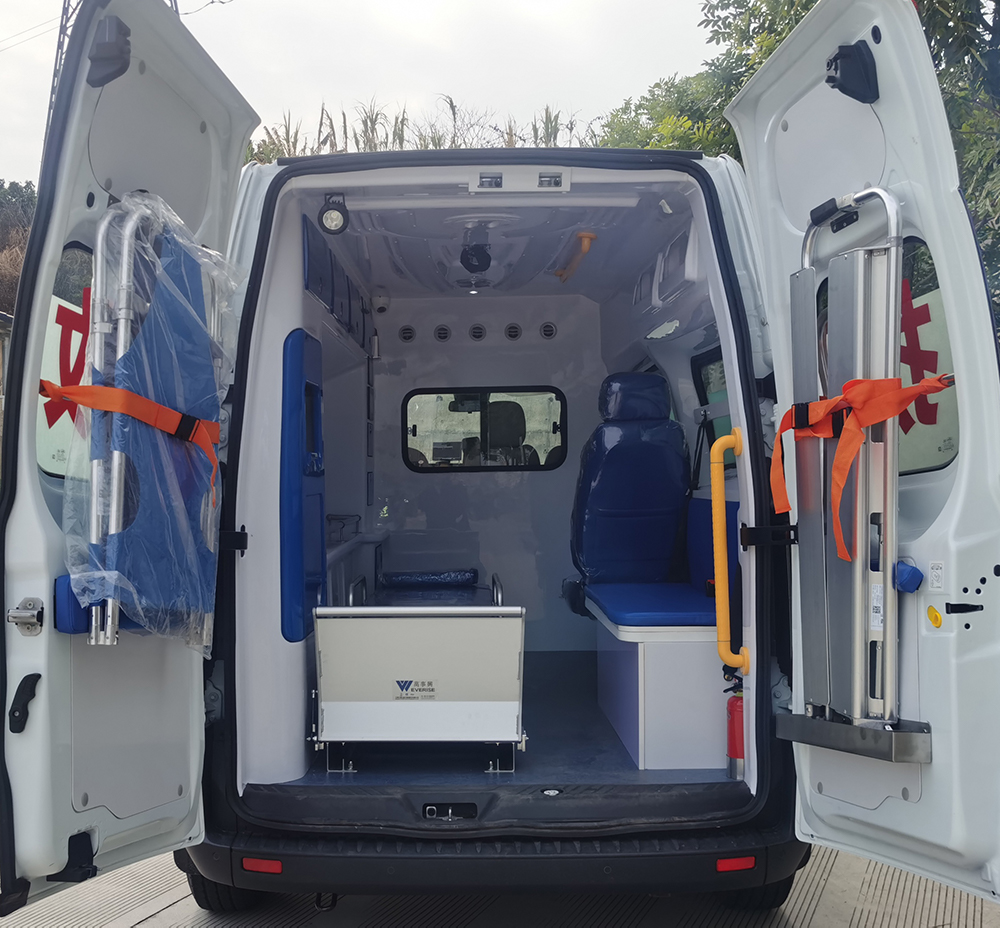 安思瑞牌AKH5041XJH105救護車公告圖片