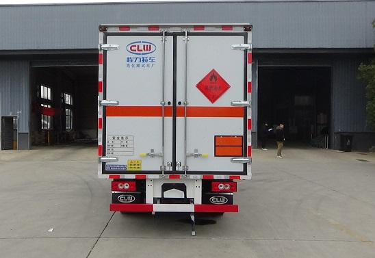 程力牌CL5048XRY6BXW易燃液體廂式運輸車公告圖片