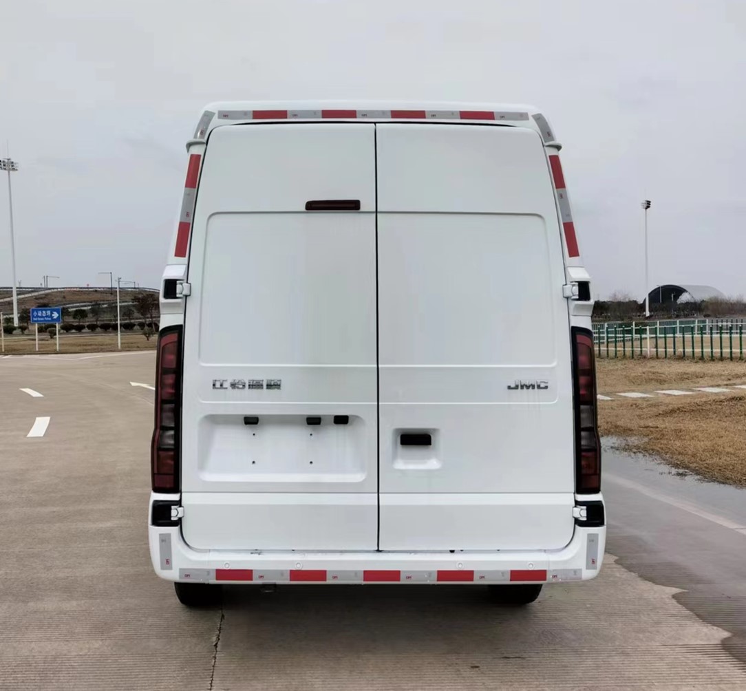 江鈴牌JX5045XXYTGA-M6廂式運(yùn)輸車公告圖片