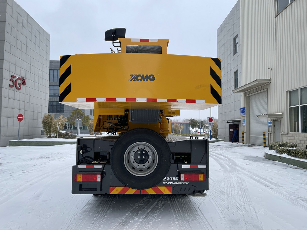 徐工牌XZJ5340JQZ25K汽車起重機(jī)公告圖片