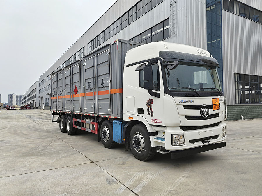 大力牌DLQ5325XRYBJ6易燃液體廂式運輸車公告圖片