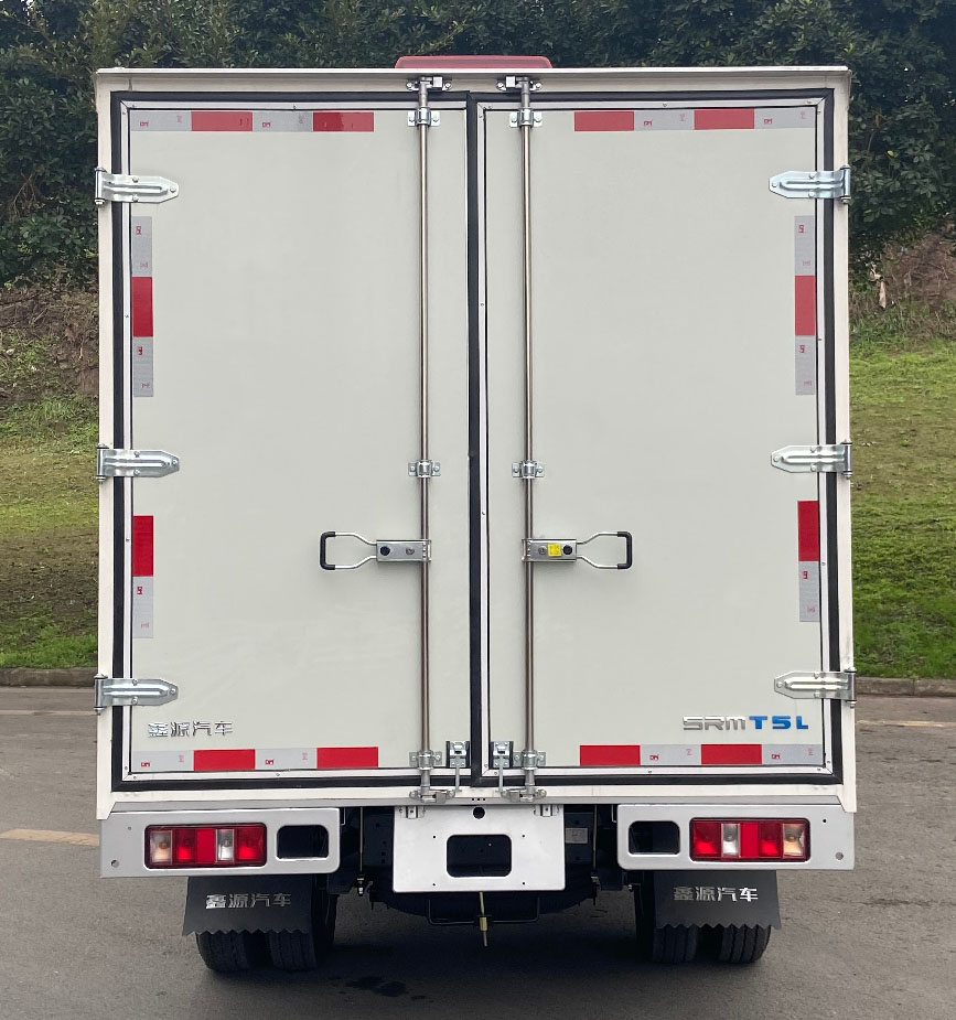 鑫源牌JKC5034XXYD0X3BEV純電動(dòng)廂式運(yùn)輸車公告圖片