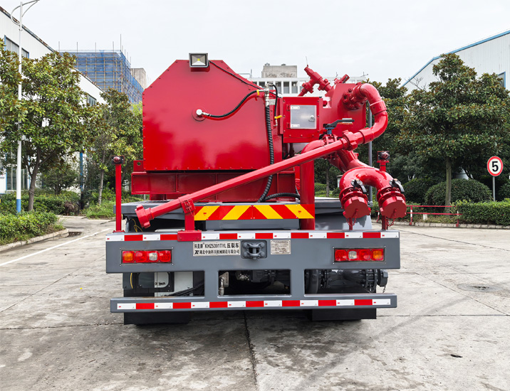 科昊牌KHZ5301TYL壓裂車公告圖片