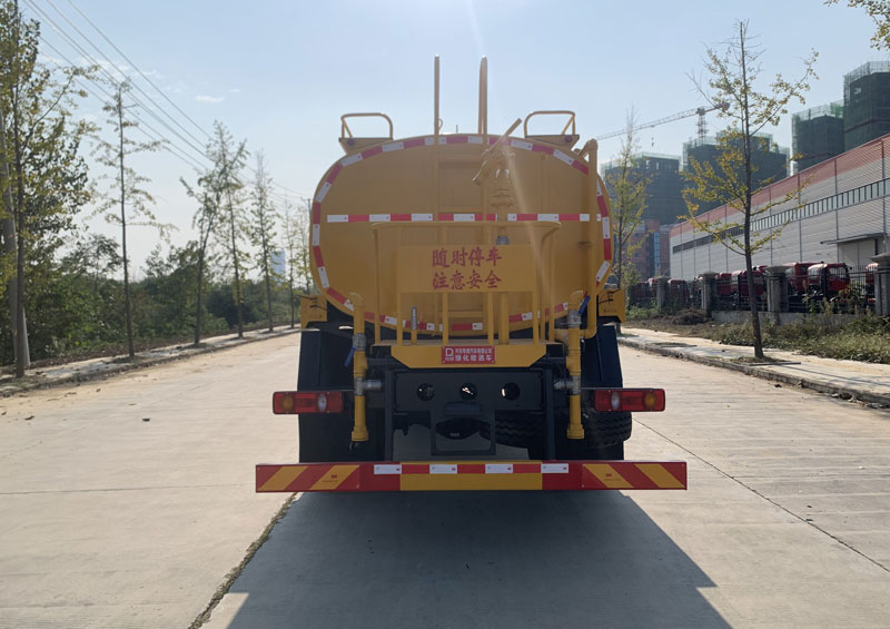 齊東方牌CLD5180GPSDFH6綠化噴灑車公告圖片