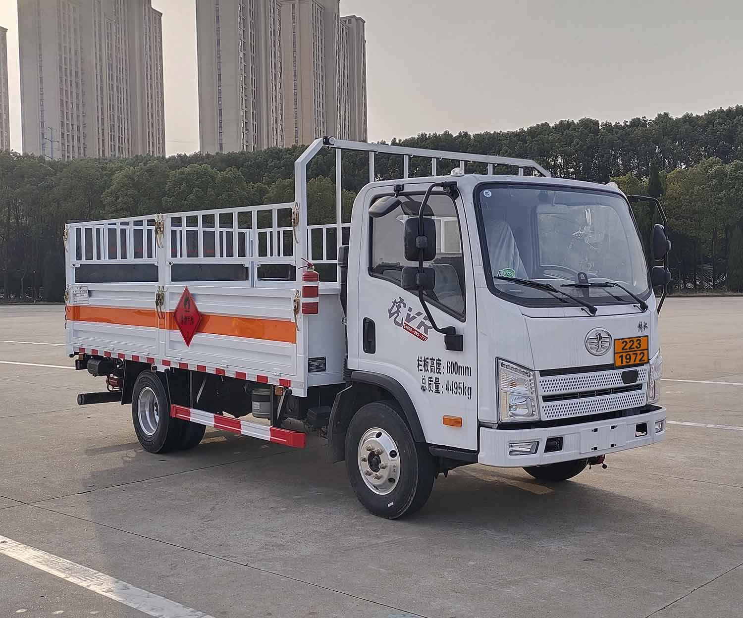 專威牌HTW5040TQPC6氣瓶運輸車