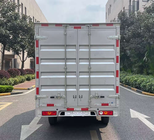 遠程牌ZB5033XXYBEVGDR0純電動廂式運輸車公告圖片