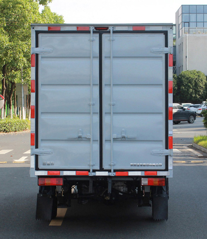 東風牌DFA5030XXYVBEVF純電動廂式運輸車公告圖片