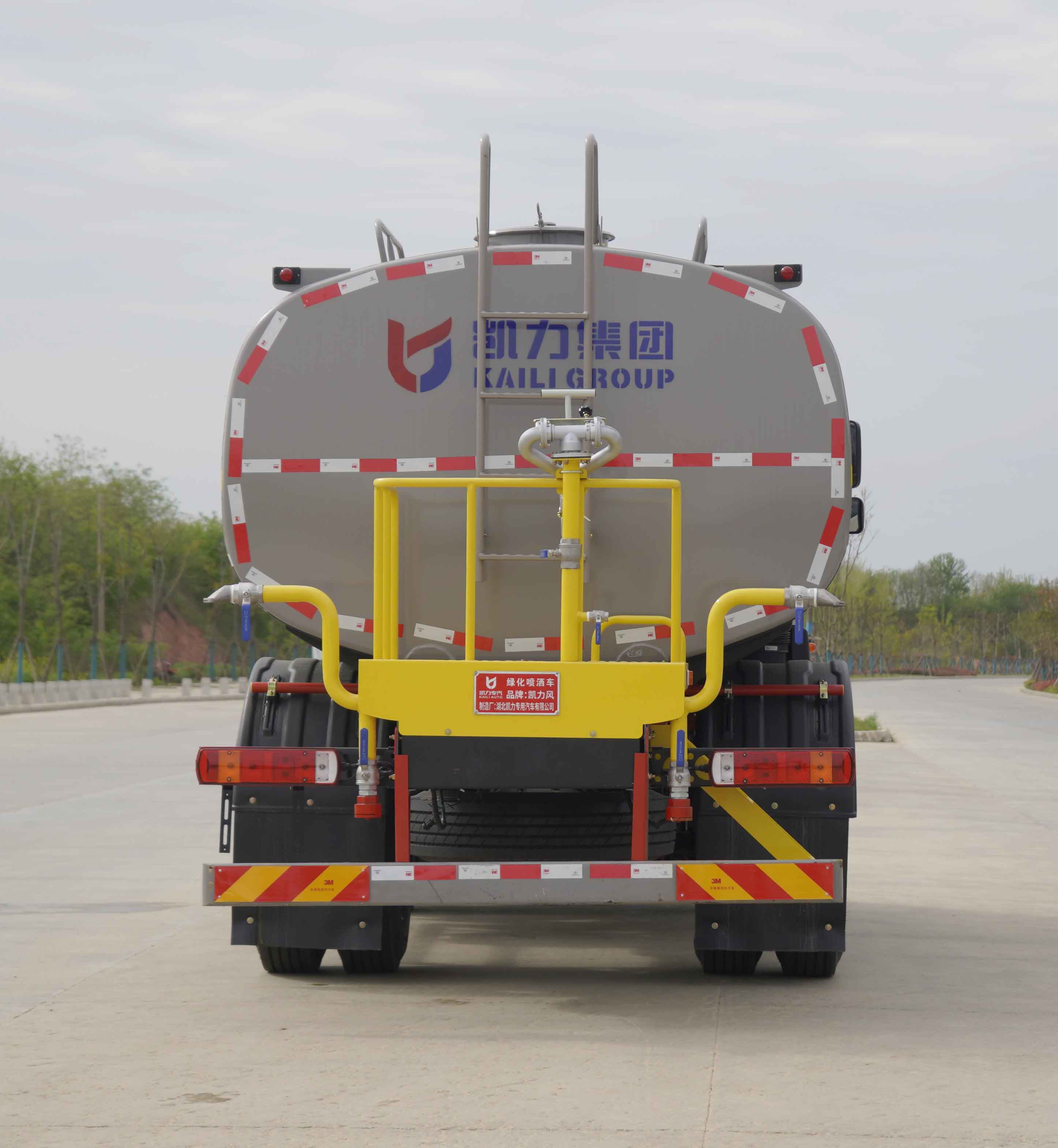 凱力風牌KLF5182GPSB6綠化噴灑車公告圖片