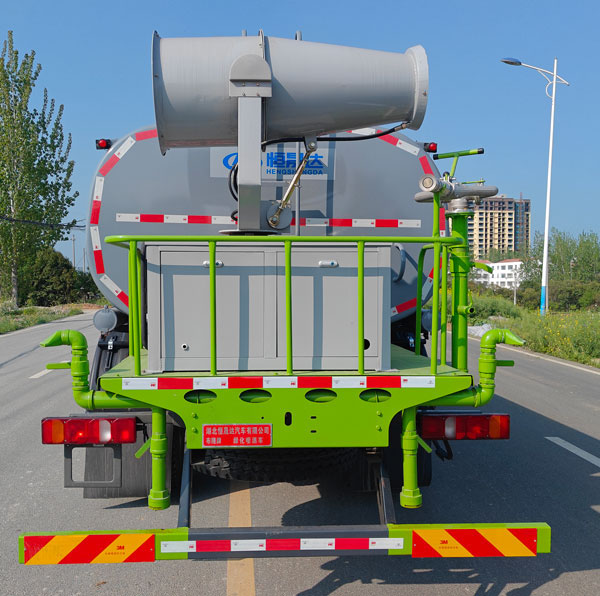 布隆牌LLL5181GPSZ6綠化噴灑車公告圖片