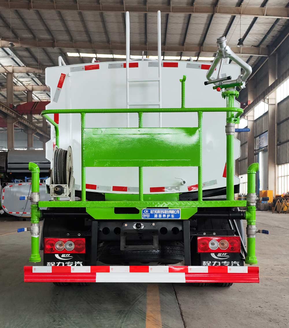 程力威牌CLW5040TYHBBS路面養(yǎng)護(hù)車公告圖片