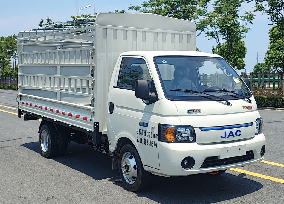 江淮牌HFC5030CCYEV8純電動(dòng)倉(cāng)柵式運(yùn)輸車(chē)公告圖片