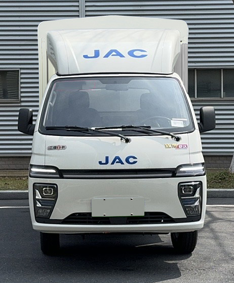 江淮牌HFC5030CCYEV8純電動(dòng)倉(cāng)柵式運(yùn)輸車(chē)公告圖片