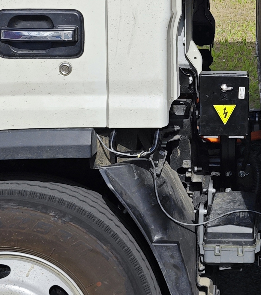 江淮牌HFC5041XXYEV14純電動(dòng)廂式運(yùn)輸車公告圖片