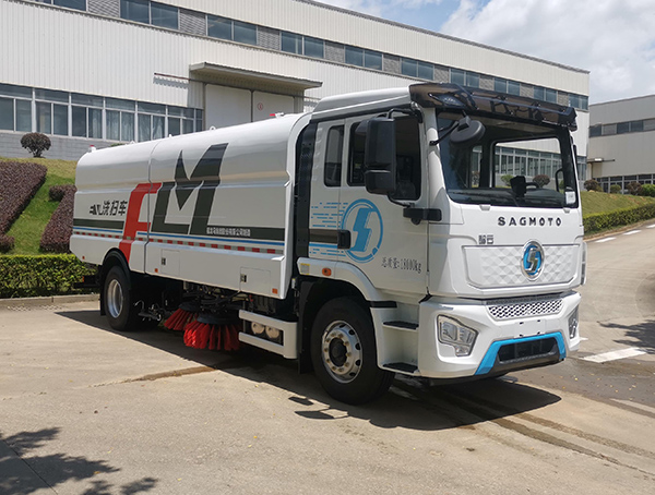 福龍馬牌FLM5181TXSSZBEV純電動(dòng)洗掃車(chē)公告圖片