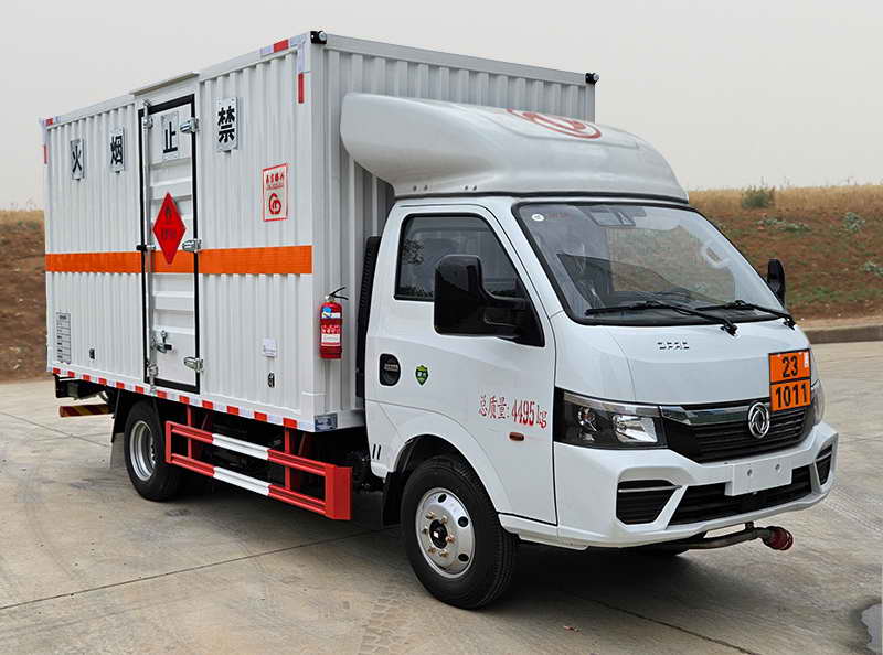 鼎宸騰興牌DCZ5045XRQEQ6易燃氣體廂式運輸車
